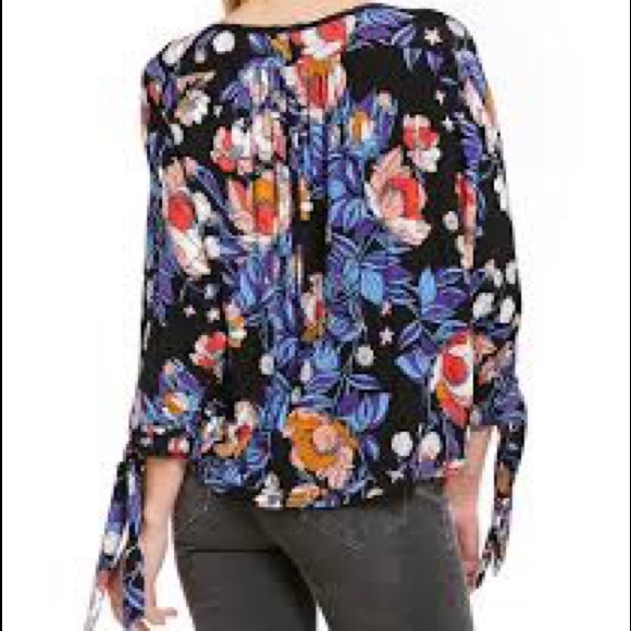 Free People Keepin' On Tee Tropical Floral Print Long Sleeve Blouse - Picture 4 of 8